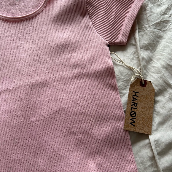Pink ribbed tee - Picture 3 of 3